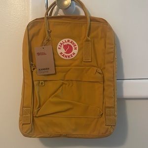 Fjallraven, Kanken Classic Backpack, warm yellow